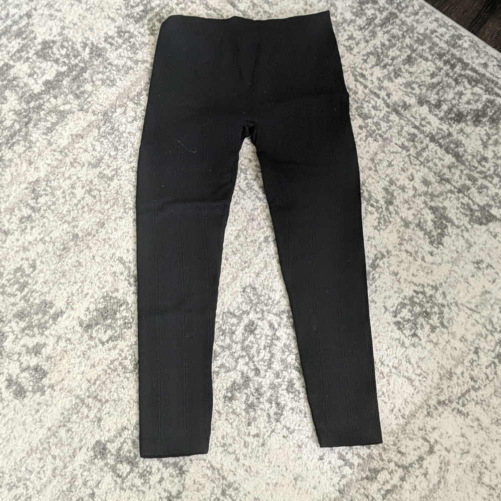 Black leggings